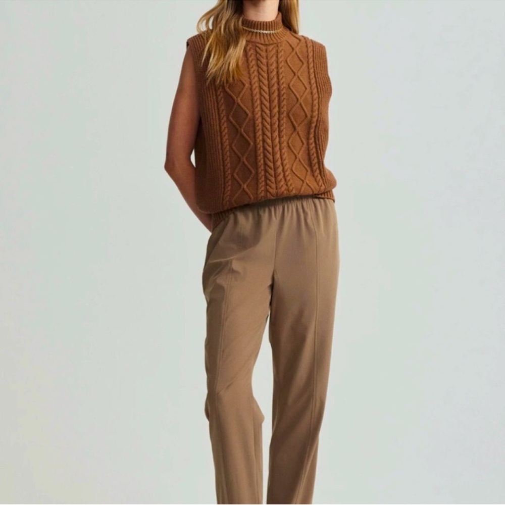 Varley Joilette Roll Neck Vest 💕💕 - Picture 6 of 6